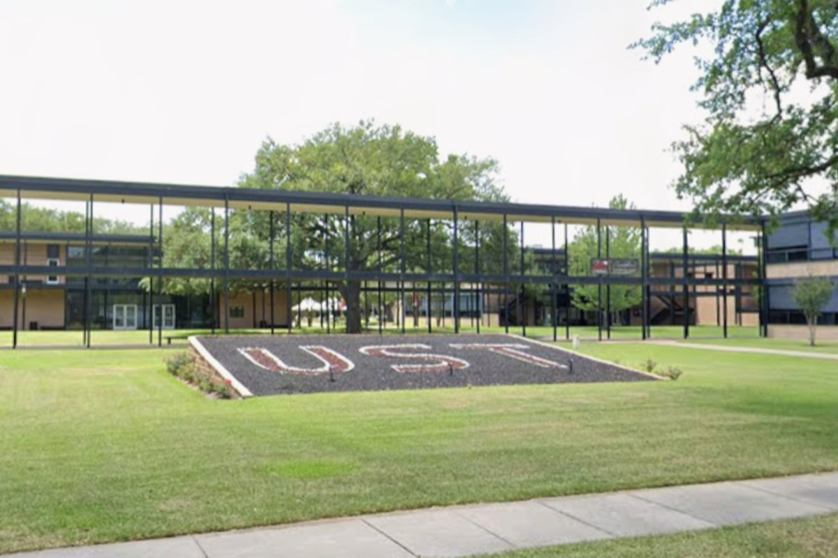 Houston’s St. Thomas Quietly Shells Out Nearly $1 Million In Golden Goodbyes