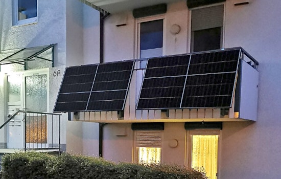 Illinois Bill Eases Balcony Solar Rules For Renters