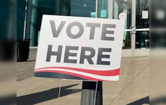 Illinois Lawmakers Push Voter Registration In High Schools