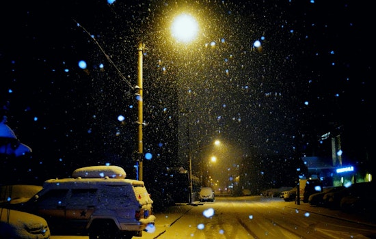 Indianapolis Morning Snow and Slick Roads