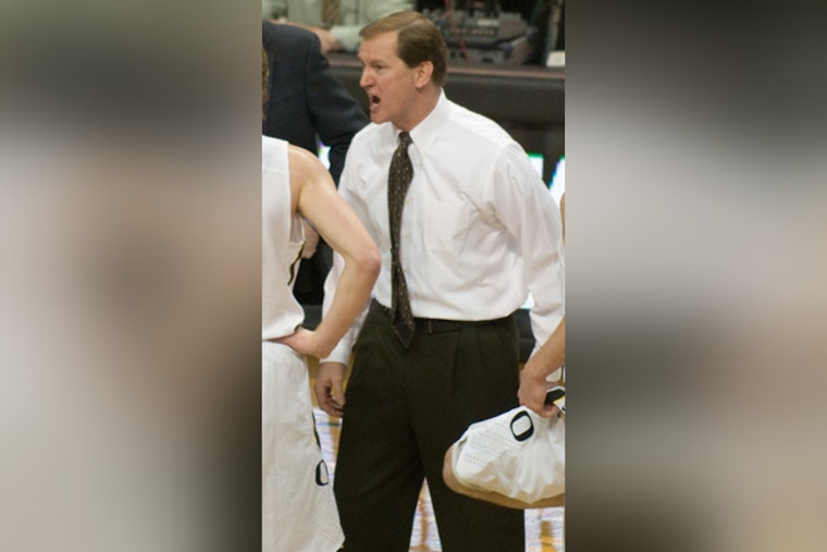 Injuries And Exits Leave Dana Altman Staring Down Make-Or-Break Offseason In Eugene