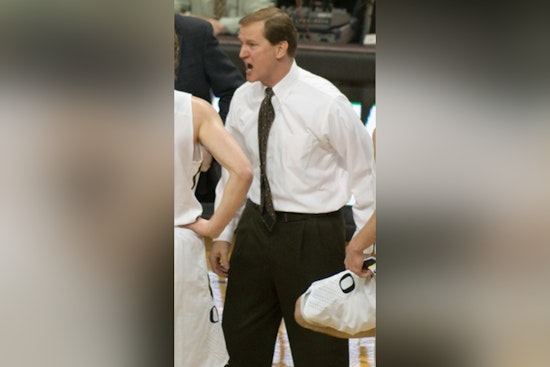 Injuries And Exits Leave Dana Altman Staring Down Make-Or-Break Offseason In Eugene