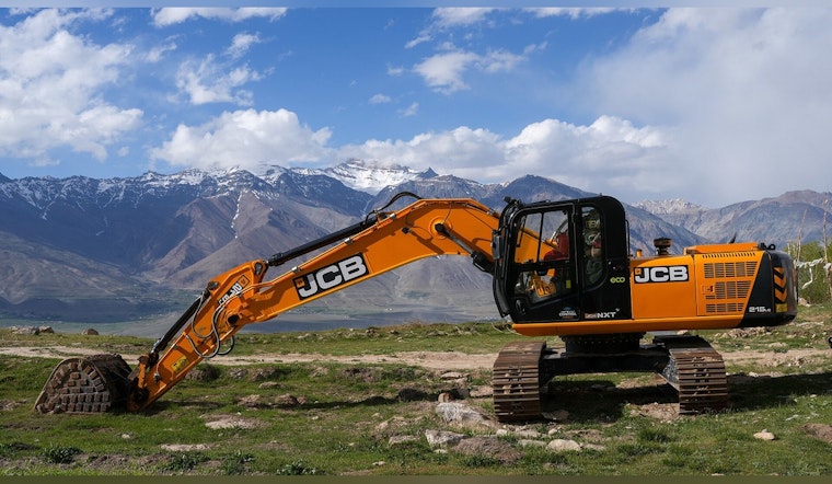 JCB Job Blitz Brings 600 Hires And New South Side Dealer To San Antonio