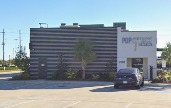 Katy PopStroke Quietly Dumps Tiger Look In Local Mini-Golf Makeover