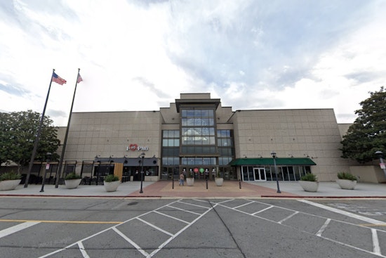 Kennesaw Man Stunned To Find Kids Alone In Running Car At Town Center Mall