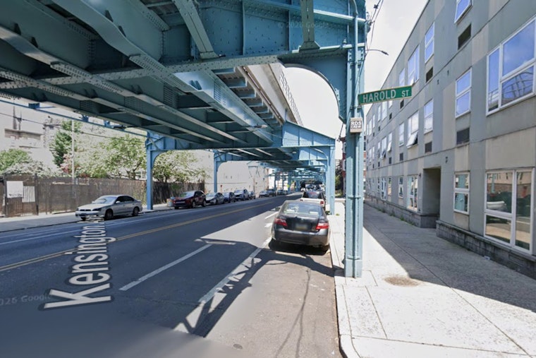 Kensington Daylight Stabbing Leaves Man In Critical Condition As Cops Hunt Attacker