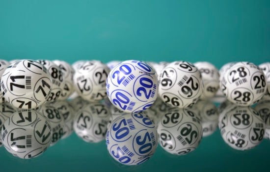 Kitchen-Table Shock For Noble Couple Who Sat On $1 Million Powerball Ticket