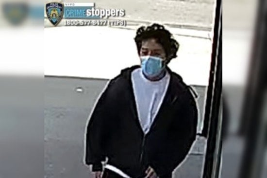 Knife-Wielding Mugger Jumps 13-Year-Old On Staten Island Block