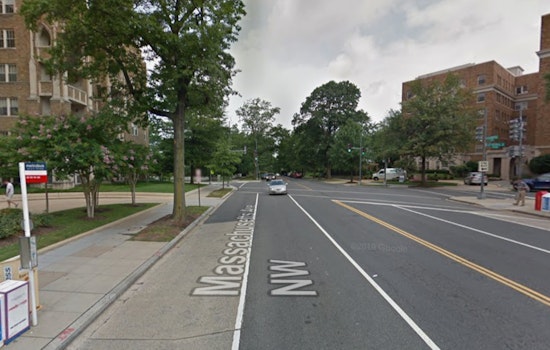 Knife-Wielding Patient Flips Out On D.C. Medics Inside Ambulance