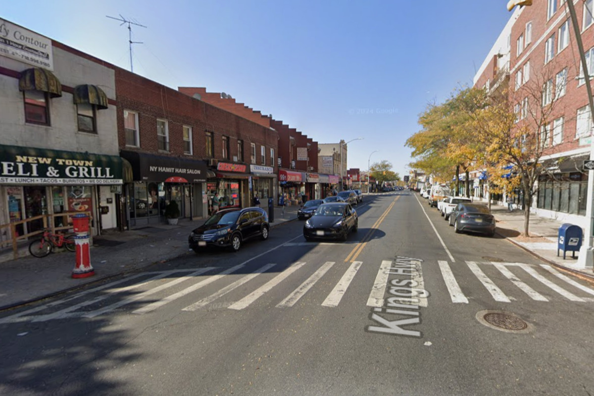 Knife-Wielding Trio Hits Brooklyn Spas In 15-Minute Heist Spree