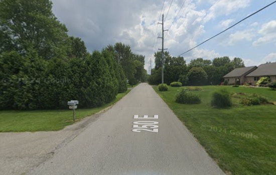 Kokomo Cops Talk Down Elderly Homeowner After House Gunfire Hurts One