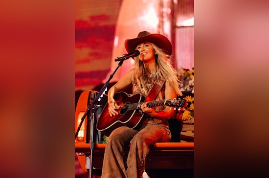 Lainey Wilson Packs NRG With 70,130 Fans, Then Rides Off Into Houston Night