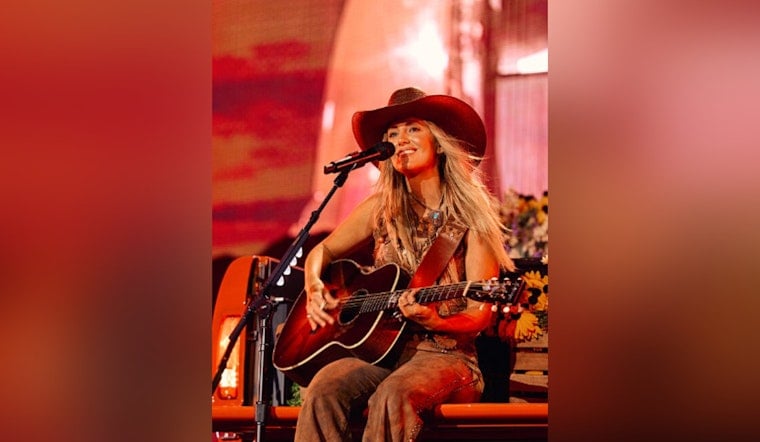 Lainey Wilson Packs NRG With 70,130 Fans, Then Rides Off Into Houston Night