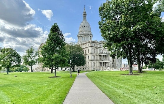 Lansing No-Shows Cash In on Mileage While Skipping Session