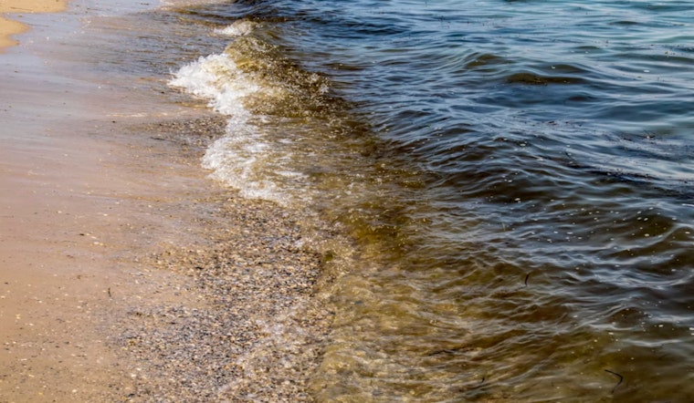 Vegas Wakes Crystal Clear As River Winds Howl And Heat Looms