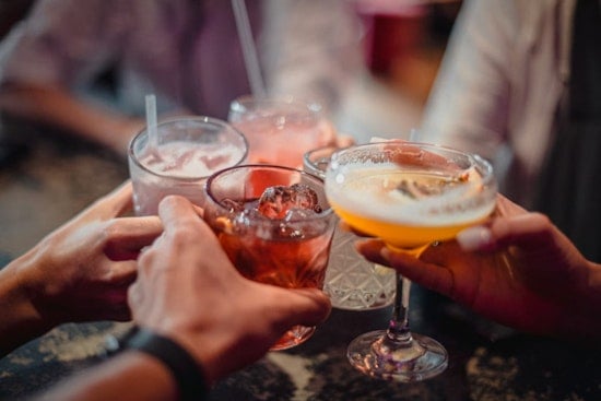 Last Call For Profits As Diners Ditch Drinks