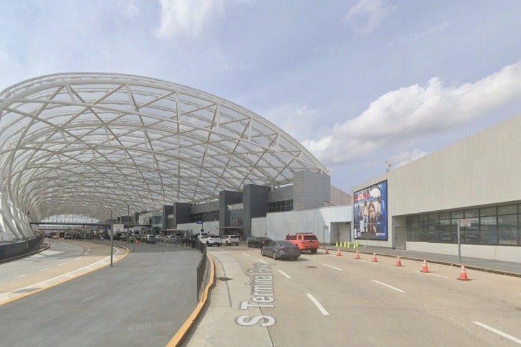 Late-Night Engine Scare Grounds Tampa-Bound Delta Flight at Atlanta Hub