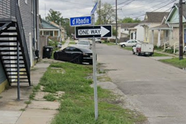 Late-Night Hammer Thugs Carjack Woman in Bayou St. John
