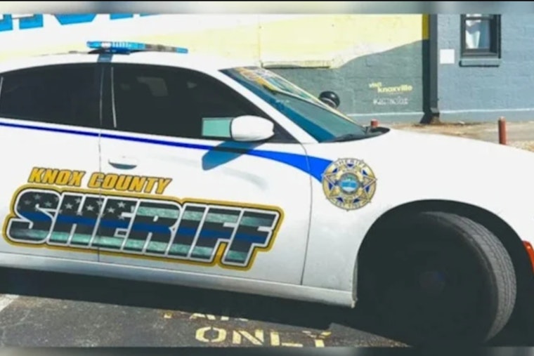 Late-Night Gunfire Turns South Knoxville Exxon Into Crime Scene