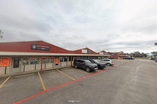 Liberty Hill Strip Snags New Slice Spot As Mackey’s Pizza Moves In