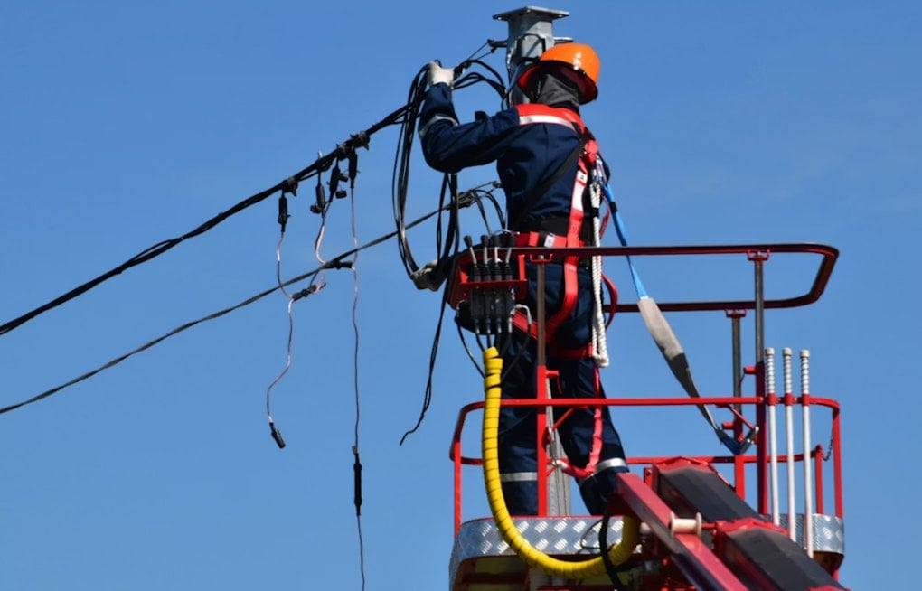 Lights Out as Transmission Line Snafu Plunges Orange County Into the Dark