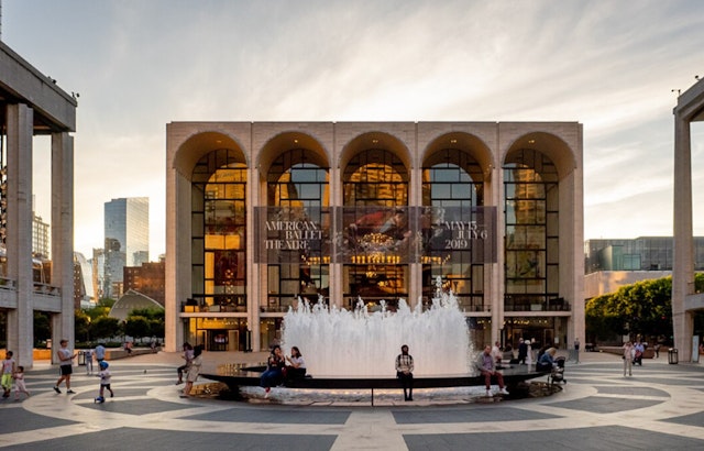 Lincoln Center Unfurls 6,000-Square-Foot ‘Welcome Back’ Wall On Amsterdam Avenue