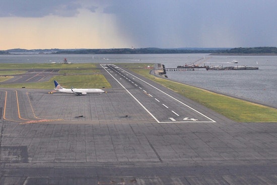 Snow Squall Showdown At Logan As Jet Slams Brakes To Dodge Runway Close Call