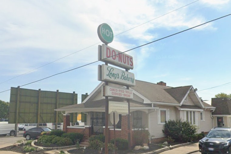 Long’s Bakery Leads Sugar-Coated Showdown Over 16th Street Bridge Closure