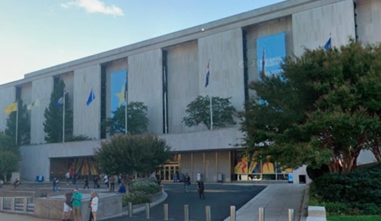 Mall Brawl In DC Erupts Over Biological Women Rule For Smithsonian Museum