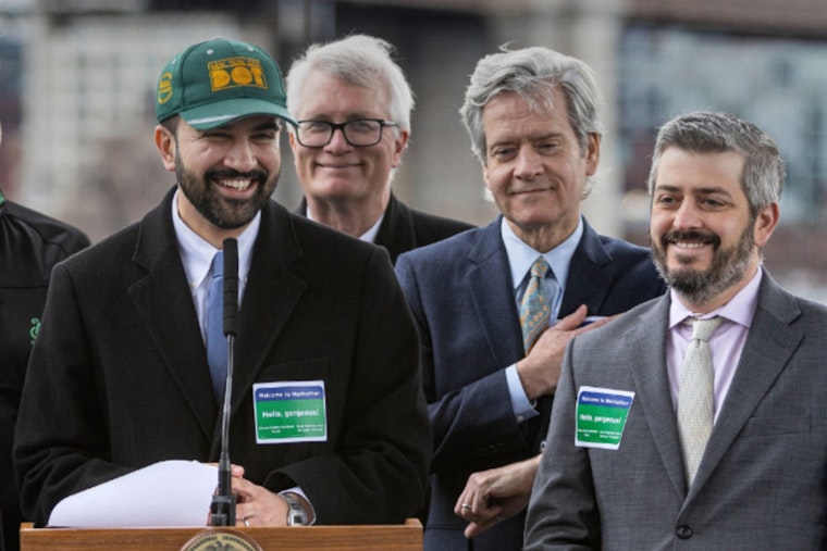 Mamdani Rushes Manhattan Bike Lane To Untangle Brooklyn Bridge Mayhem