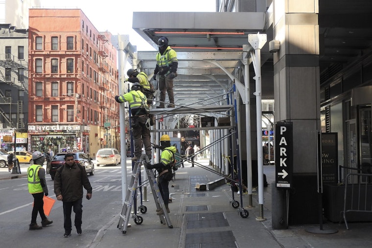 Mamdani Targets Longtime Sidewalk Sheds at Highbridge Gardens in Bronx Crackdown