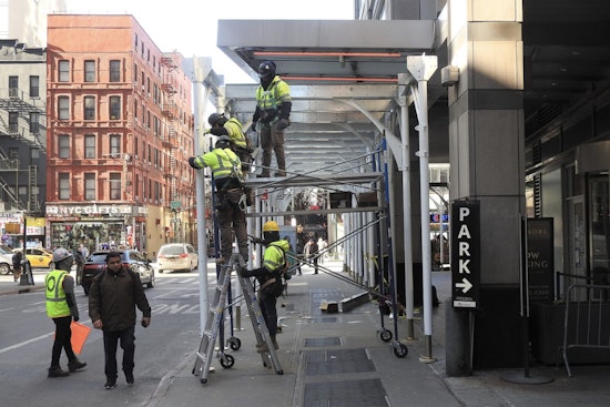 Mamdani Targets Longtime Sidewalk Sheds at Highbridge Gardens in Bronx Crackdown