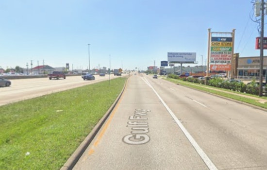 Man Shot In Mysterious Gulf Freeway Parking Lot Attack, Houston Cops Say