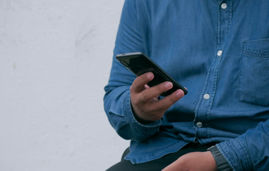 Maryland Lawmakers Advance School Phone Ban
