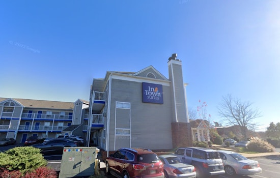 Matthews Motel Laundry Room Clash As Police Hunt Charlotte Man After Alleged Gun Threat