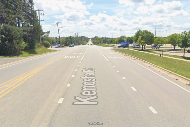 Parkway Village Block Swarmed By Cops After Kenosha Road Shooting