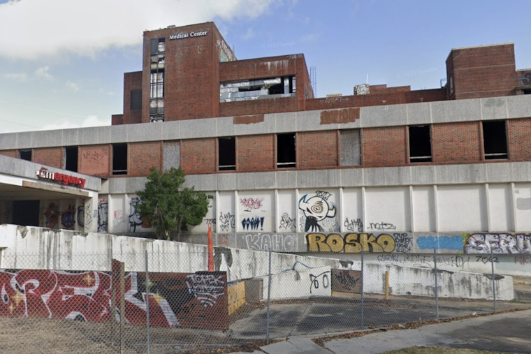 Mid‑City's Lindy Boggs Hospital Eyesore Finally Faces the Wrecking Ball