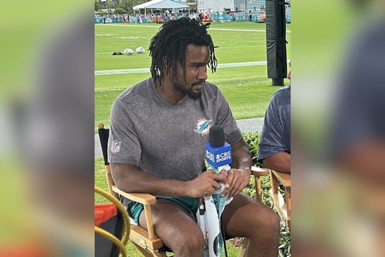 Mile High Heist: Broncos Snatch Jaylen Waddle From Dolphins In Bold Trade
