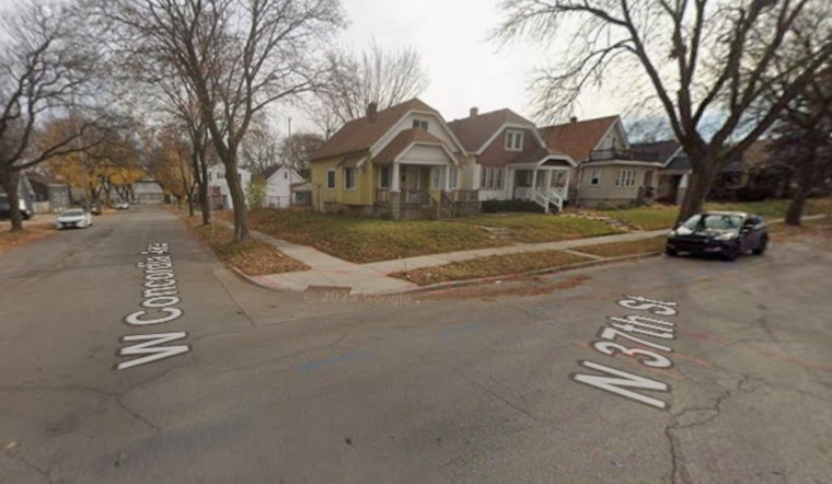 Milwaukee Block On Edge After 41-Year-Old Found Stabbed At 37th And Concordia