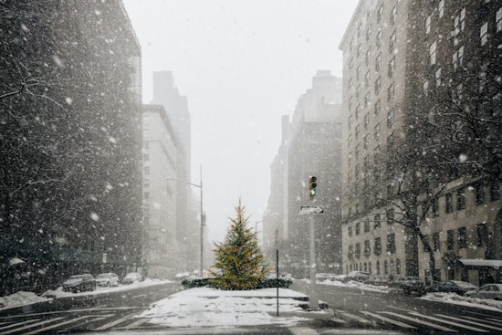 Milwaukee Morning Flurries And Minimal Accumulation
