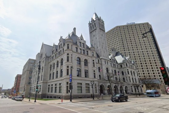 Milwaukee Payrolls Fall 7,900 Jobs in December 2025