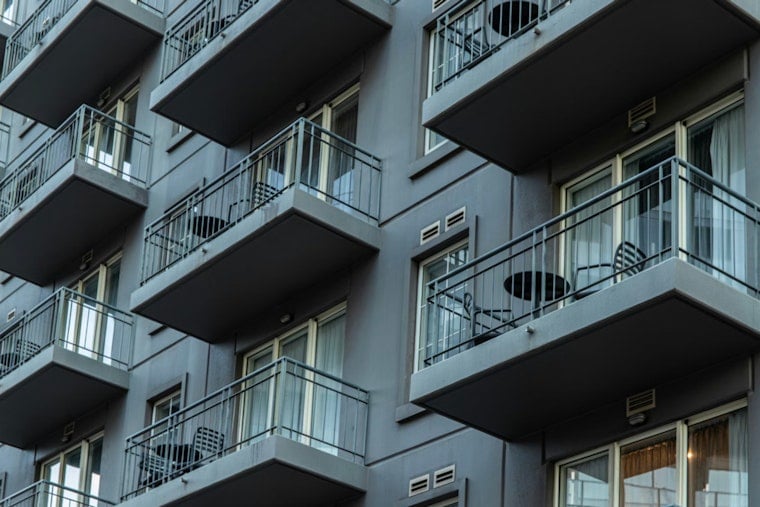 Milwaukee Rent Reversal: Vacancies Explode, Landlords Start Sweating
