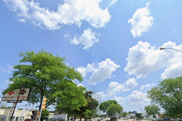 Milwaukee Basks Like It’s May, Then Braces For Thunder And Slushy Snow