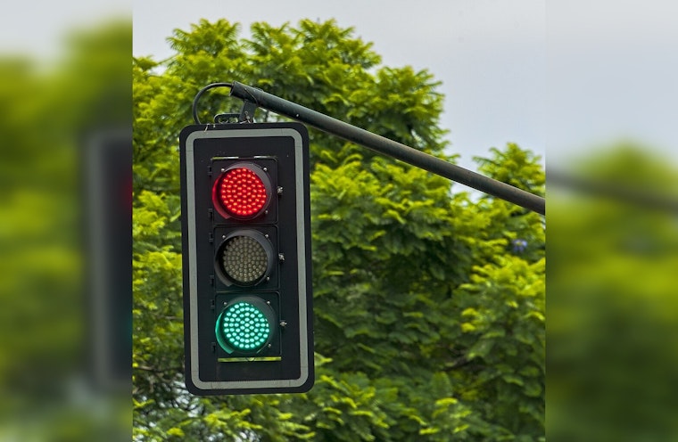 Minneapolis Traffic Standoff Raises Right-of-Way Questions