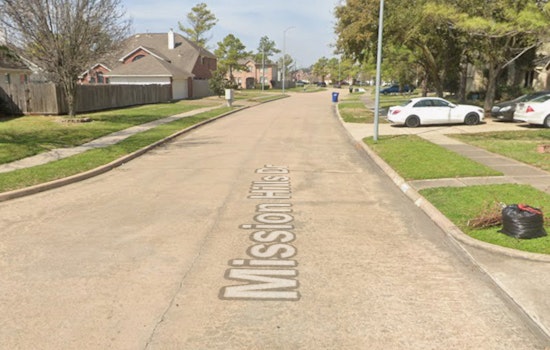 Mission Bend Traffic Stop Explodes Into SWAT Standoff On Mission Hills Drive