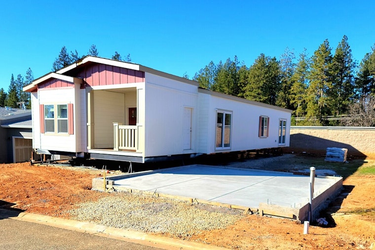 Tampa Bay’s Trailer Park Gold Mine, Mobile Homes Quietly Build Local Wealth