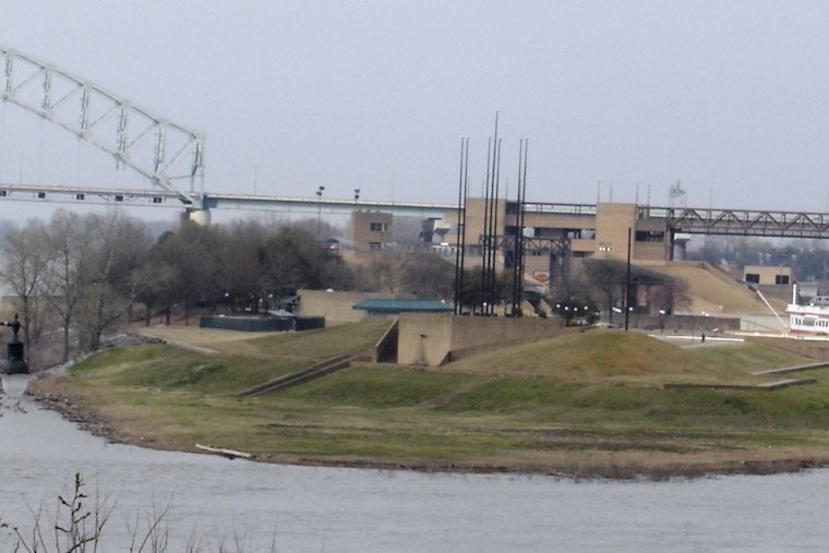 Mud Island Goes Dark As Power Cut To 3,200 Customers
