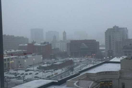 Nashville Wakes Up Freezing, Heads Home in Short Sleeves