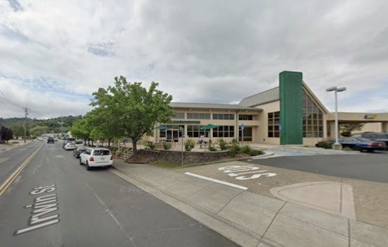 New San Rafael Golf Den Swings Into Downtown With High-Tech Sims And Desk Space