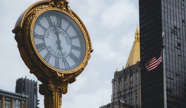 New York Stuck In Time While Neighbor States Drag Feet On Clock Change